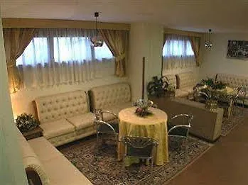 Hotel Cursula 3*