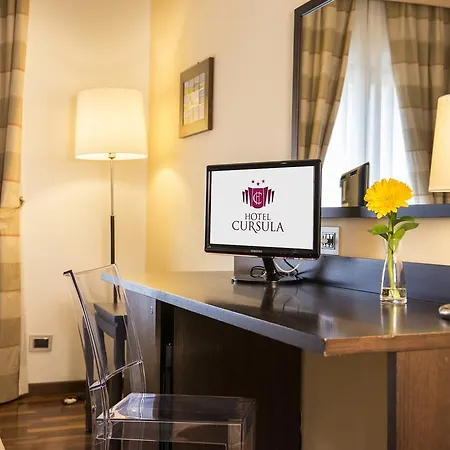 Cursula