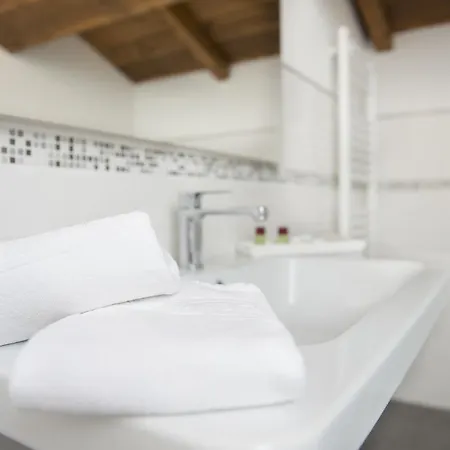 Hotel Cursula 3*